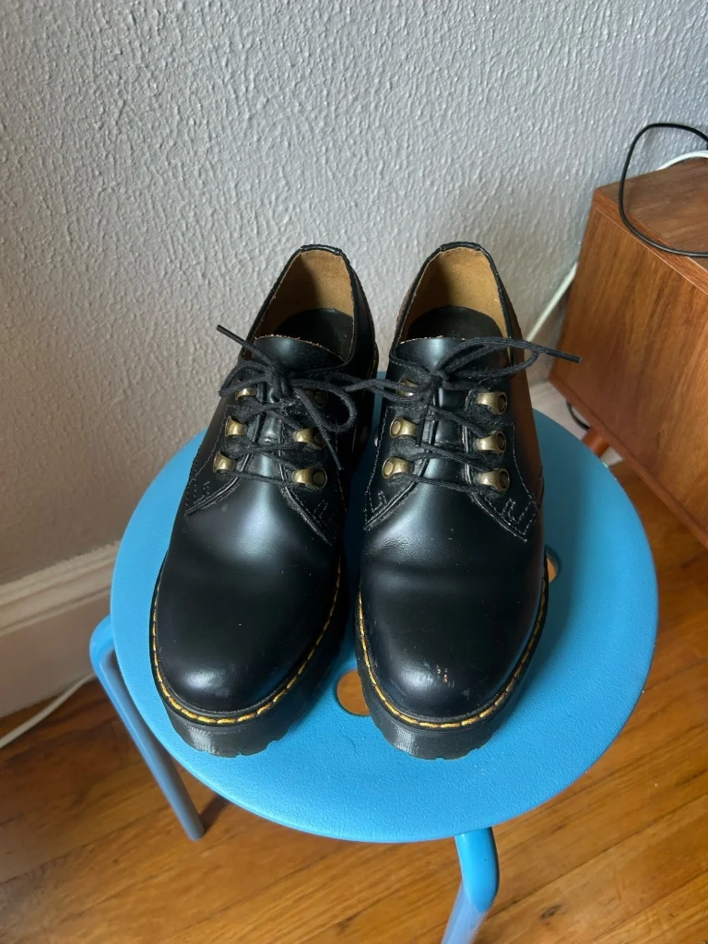 Dr. Martens 1461 Smooth Leather Platform Shoes - Black, Size 7